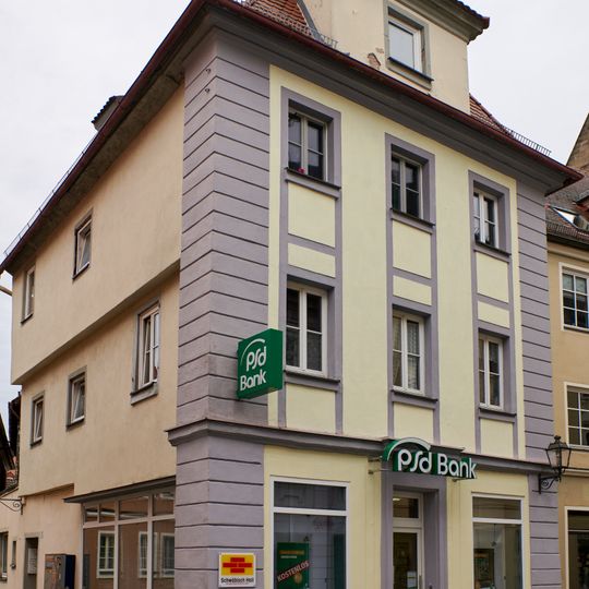 Martin-Luther-Platz 20