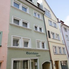 Wohn- und Geschäftshaus