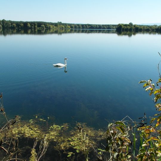 Vodárenská nádrž