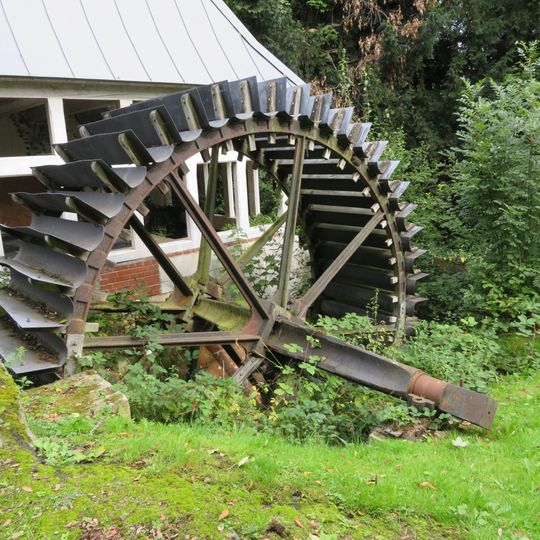 Water Wheel In Grounds Of The Grove