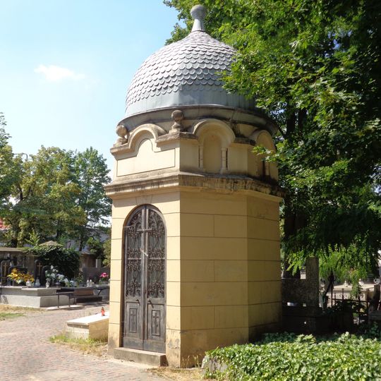 Mausoleum of unknown family