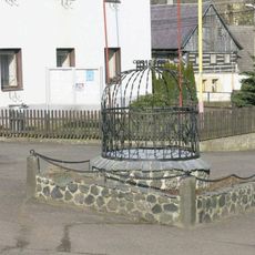 Kašna na náměstí Odboje v Horní Polici