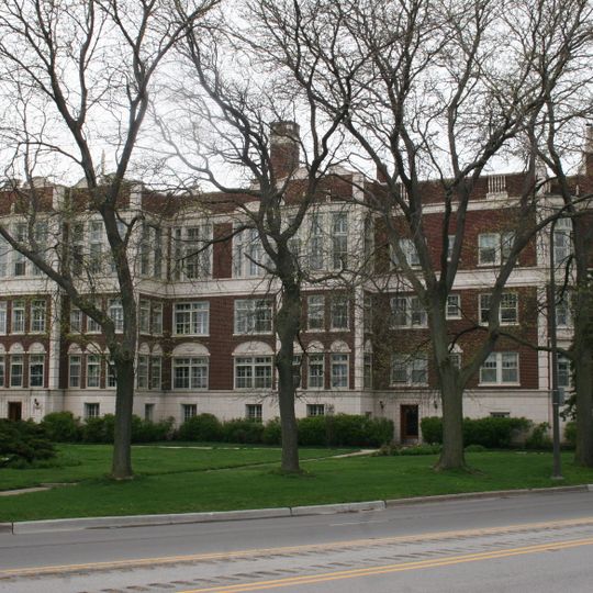 Lake Shore Apartments