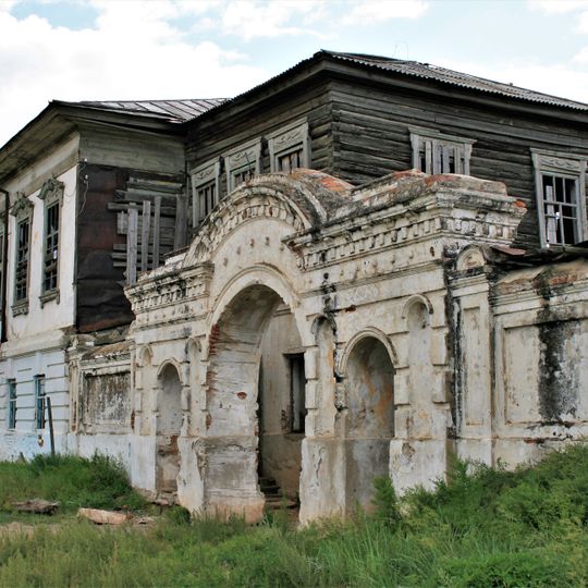 Дом, в котором у А.М. Лушникова останавливались для организации экспедиций в Центральную Азию путешественники Н.М. Пржевальский, П.К. Козлов, супруги Потанины, В.А. Обручев и другие исследователи