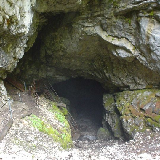 Great Paradana Ice Cave