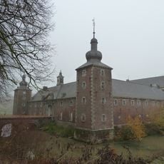 Neubourg Castle: outer bailey