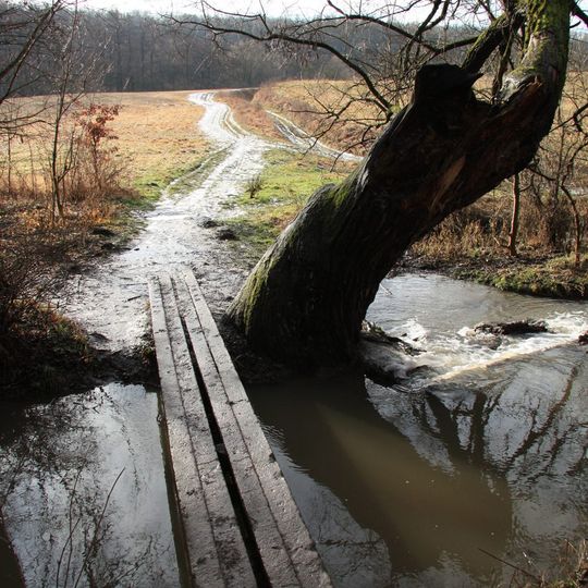 Lávka přes Zákolanský potok jižně od Nového mlýna v Noutonicích