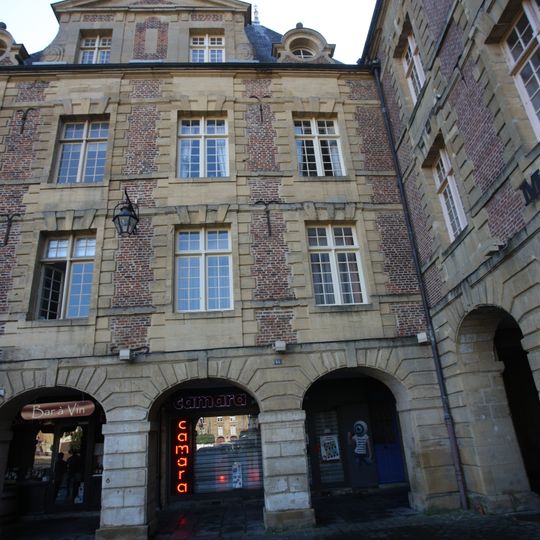 Immeuble, 35 place Ducale