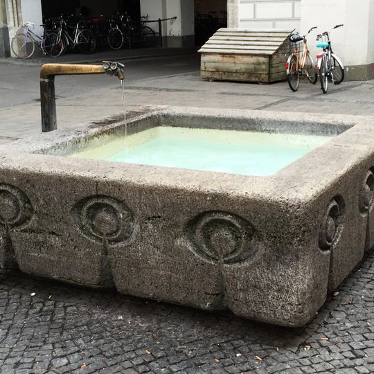 Kräutlmarkt fountain