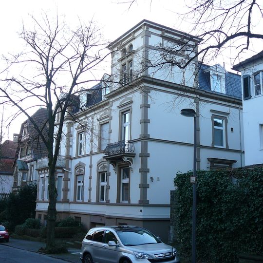 Moltkestraße 23