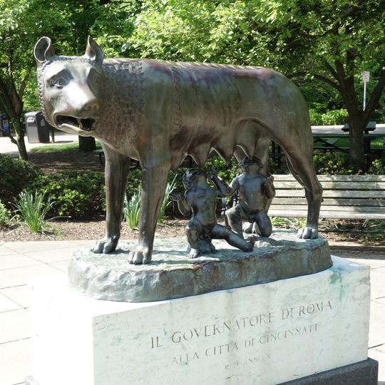 Capitoline Wolf Statue, Cincinnati