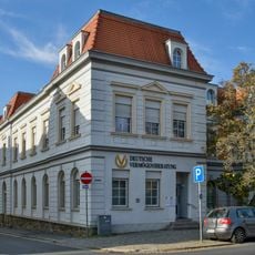 Bankgebäude (mit fünf Hausnummern) in Ecklage Mozartallee 141a; 141b; 141c; 141d; 141e