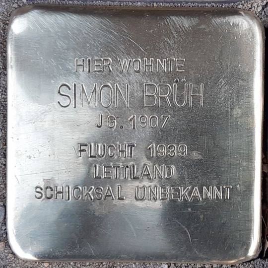 Stolperstein en memoria de Simon Brüh