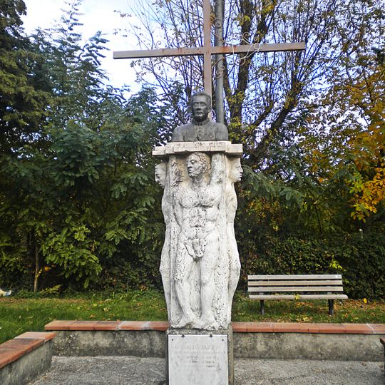 Monumento a Don Sazzini