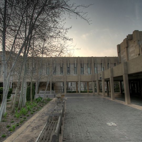 Centro Rebecca Crown