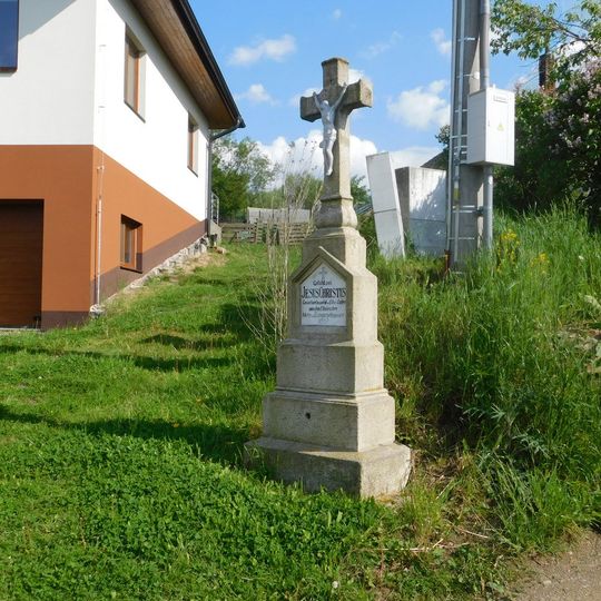 Kříž v jižní části Rančířova