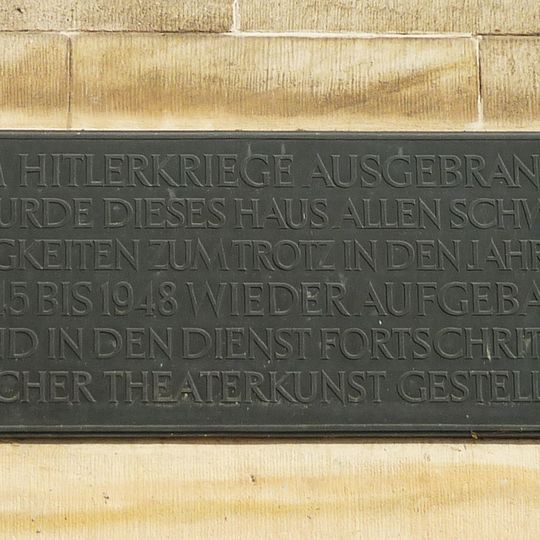 Gedenktafel Wiederaufbau Schauspielhaus Dresden