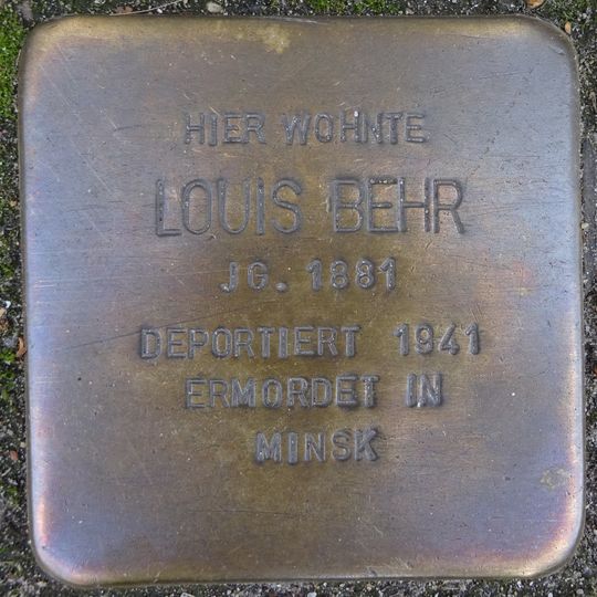 Stolperstein en memoria de Louis Behr