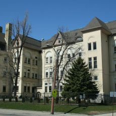 Milwaukee Girls' Trade and Technical High School