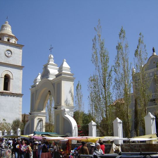 Iglesia de San Bartolomé, Arani