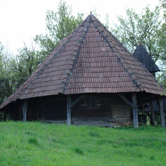 Archangels wooden church of Sânbenedic