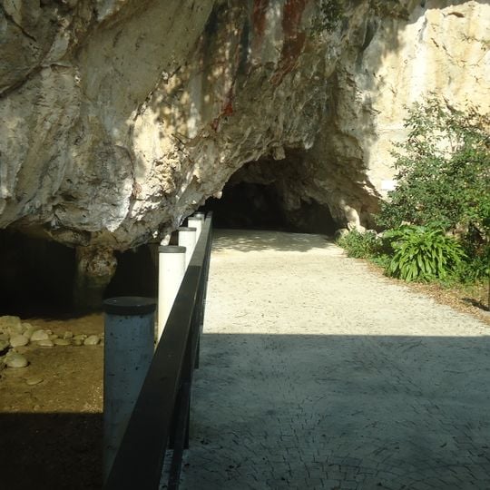 Cueva de Tito Bustillo