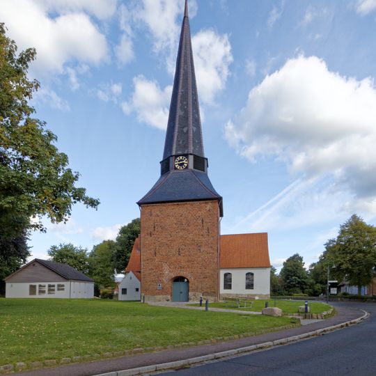 Kirche mit Ausstattung