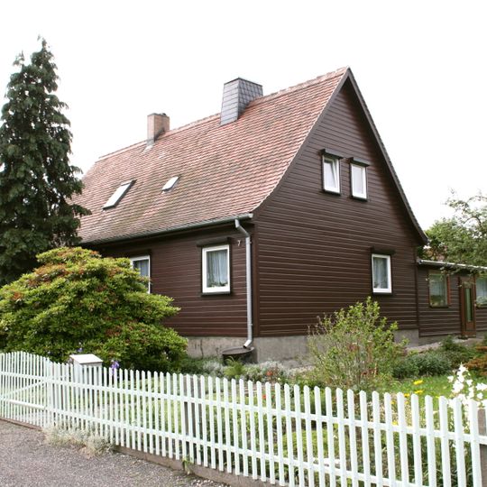 Doppelwohnhaus mit Anbau über Eck Schenkendorfstraße 5; 7