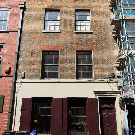 15, Princelet Street E1