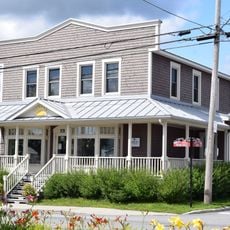 Ancien magasin général Henri-Louis-Poulin