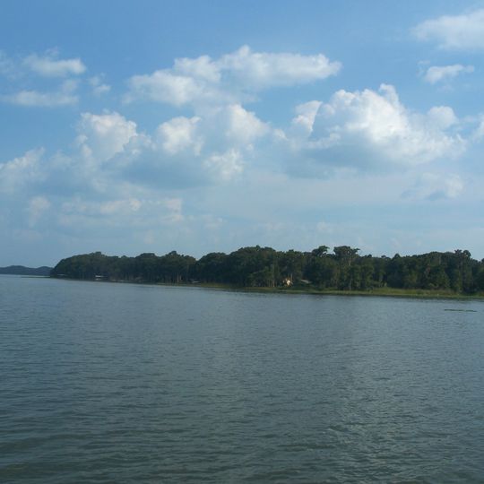 Lake Harris