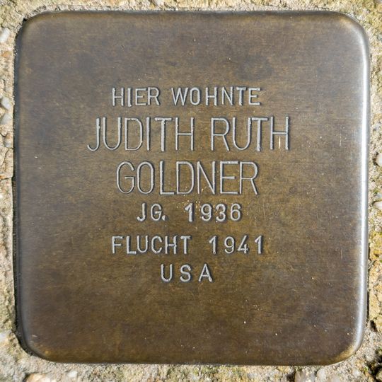 Stolperstein en memoria de Judith Ruth Goldner