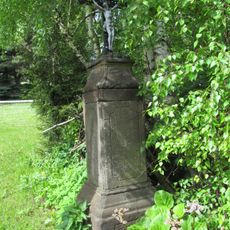 Kříž u cesty za kaplí v Kletečné