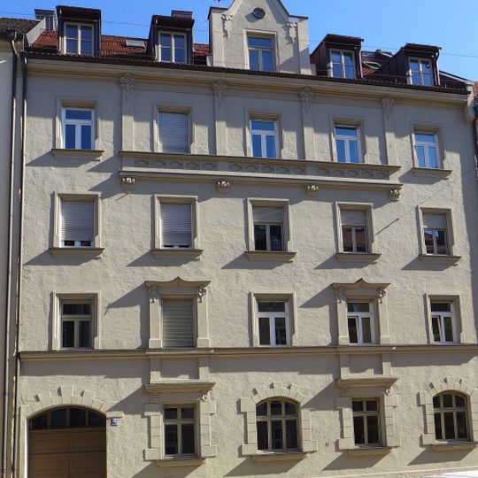 Lindenschmitstraße 32