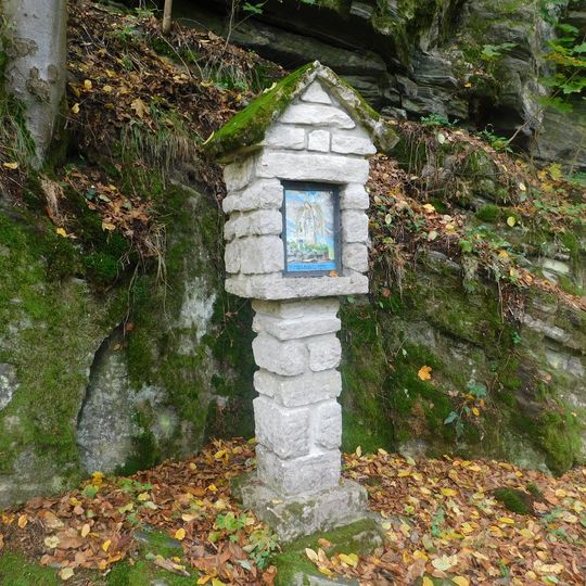 Kaplička s obrázkem Anděla strážného v Českém Šternberku