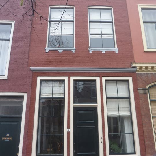 Oude Rijn 7, Leiden