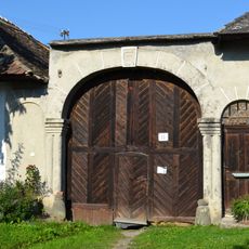 Roľnícka usadlosť, brána