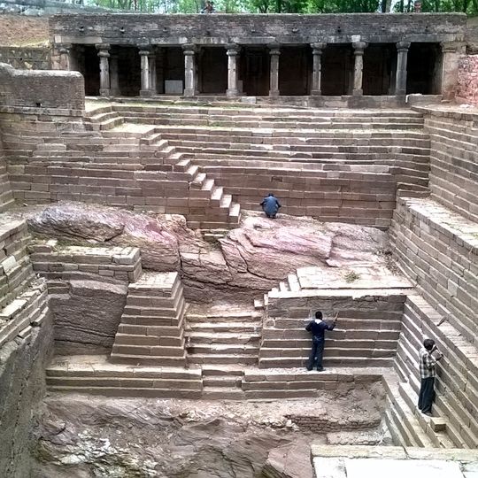 Tank and Mandapa opposite to the Dattatraya's Temple