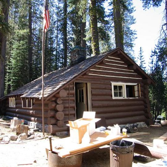 Estación de Guardabosques de Summit Lake