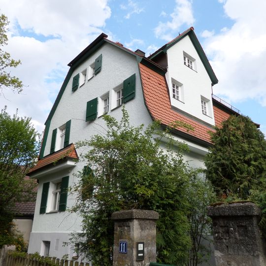 Am Herrenwäldchen 11