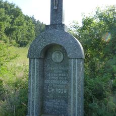 Kříž z roku 1938 v Šemíkovicích