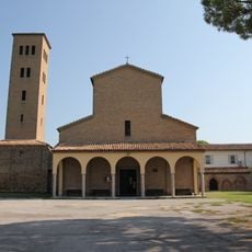 Santa Maria in Porto Fuori