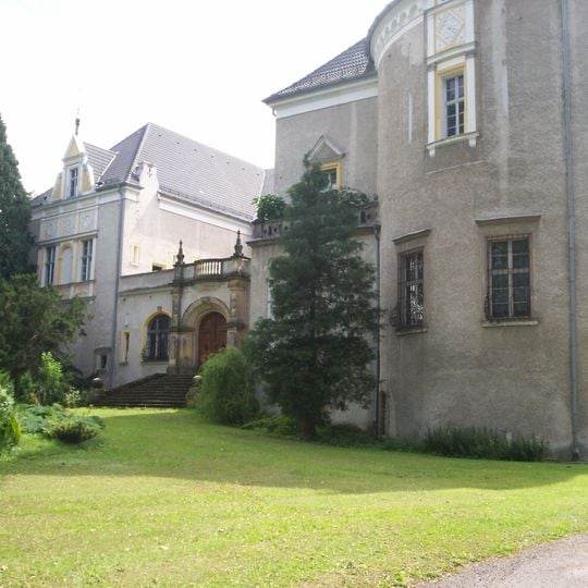 Palace in Czernica, Lower Silesian Voivodeship