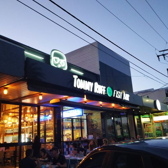 Tommy Ruff Fishbar