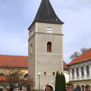 Zvonice kostela Všech svatých v Mohelně