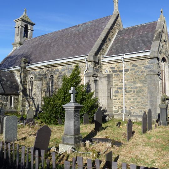 Church of St Llechid, Llanllechid