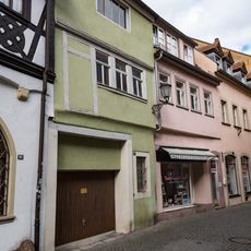 Wohn- und Geschäftshaus