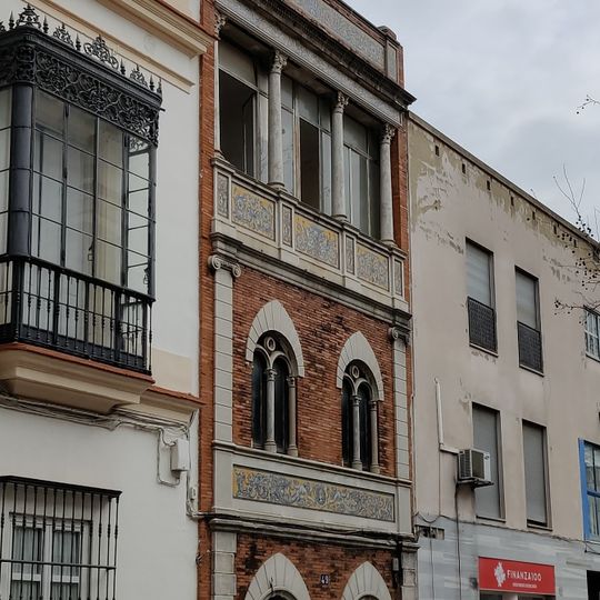 Edificio de la calle Medina 49