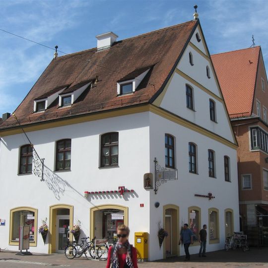 Ehemalige fürstbischöfliche Hofsattlerei und Domherrenhaus