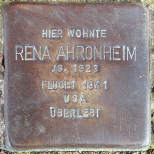 Stolperstein en memoria de Rena Ahronheim